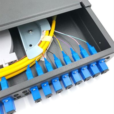 1U Rack Mount Patch Panel Sợi quang 19 &quot;24 lõi SC LC với các khay nối