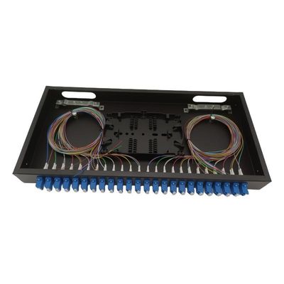 Bảng điều khiển sợi quang FTTH ODF treo tường 48 sợi với bím tóc ghép đôi LC