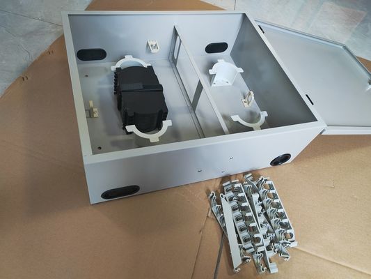 LC / DX Một cửa tường gắn sợi quang APC / UPC Xám ODF 72Port 144Core